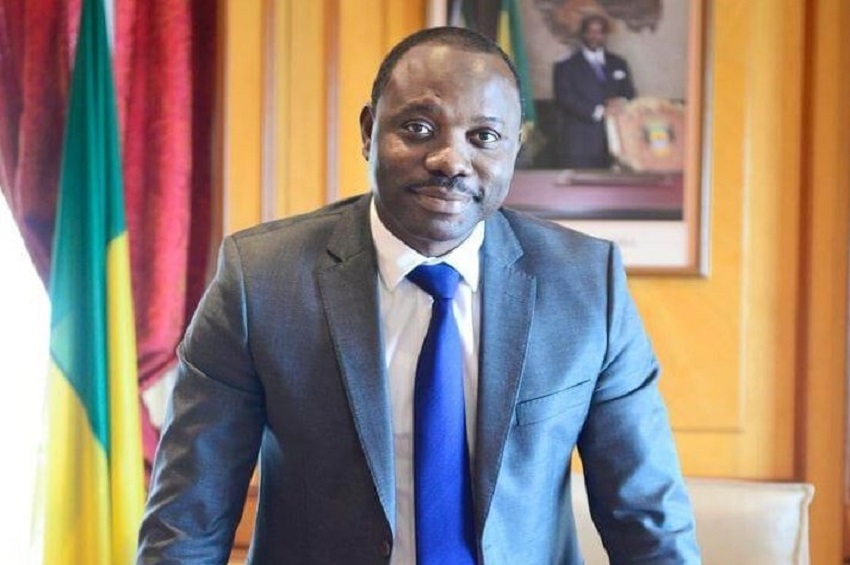 Le ministre du Tourisme, du Commerce, des Petites et moyennes entreprises, et de l'Industrie, Hughes Mbadinga Madiya.